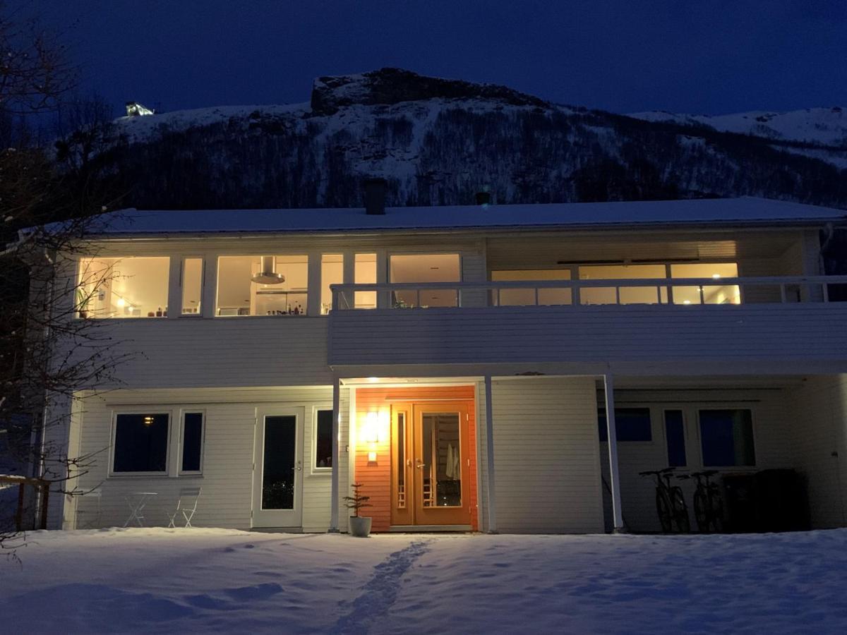 Villa Top View ترومسو المظهر الخارجي الصورة